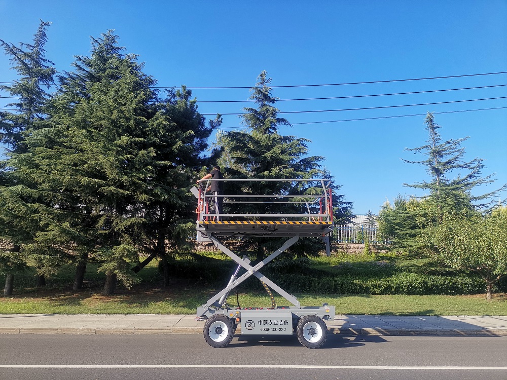 4GP-1200 基本型 電驅(qū)動(dòng) 果園作業(yè)平臺(tái)